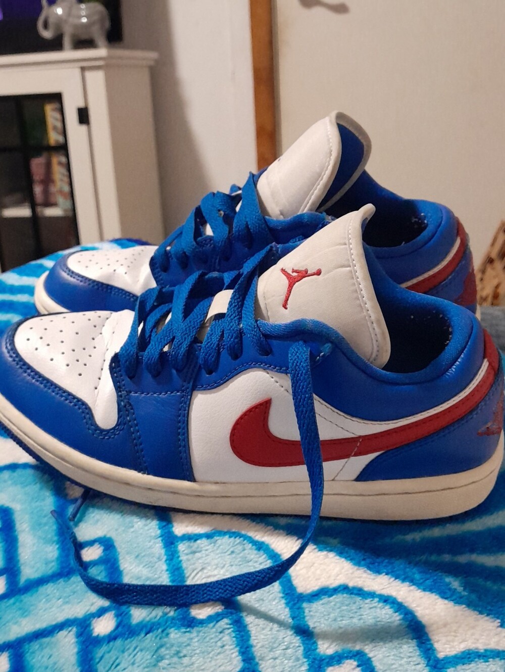 Nike Air Jordan 1 Low Game Royal White 553560-124 GS Size 4Y = Womens 5.5